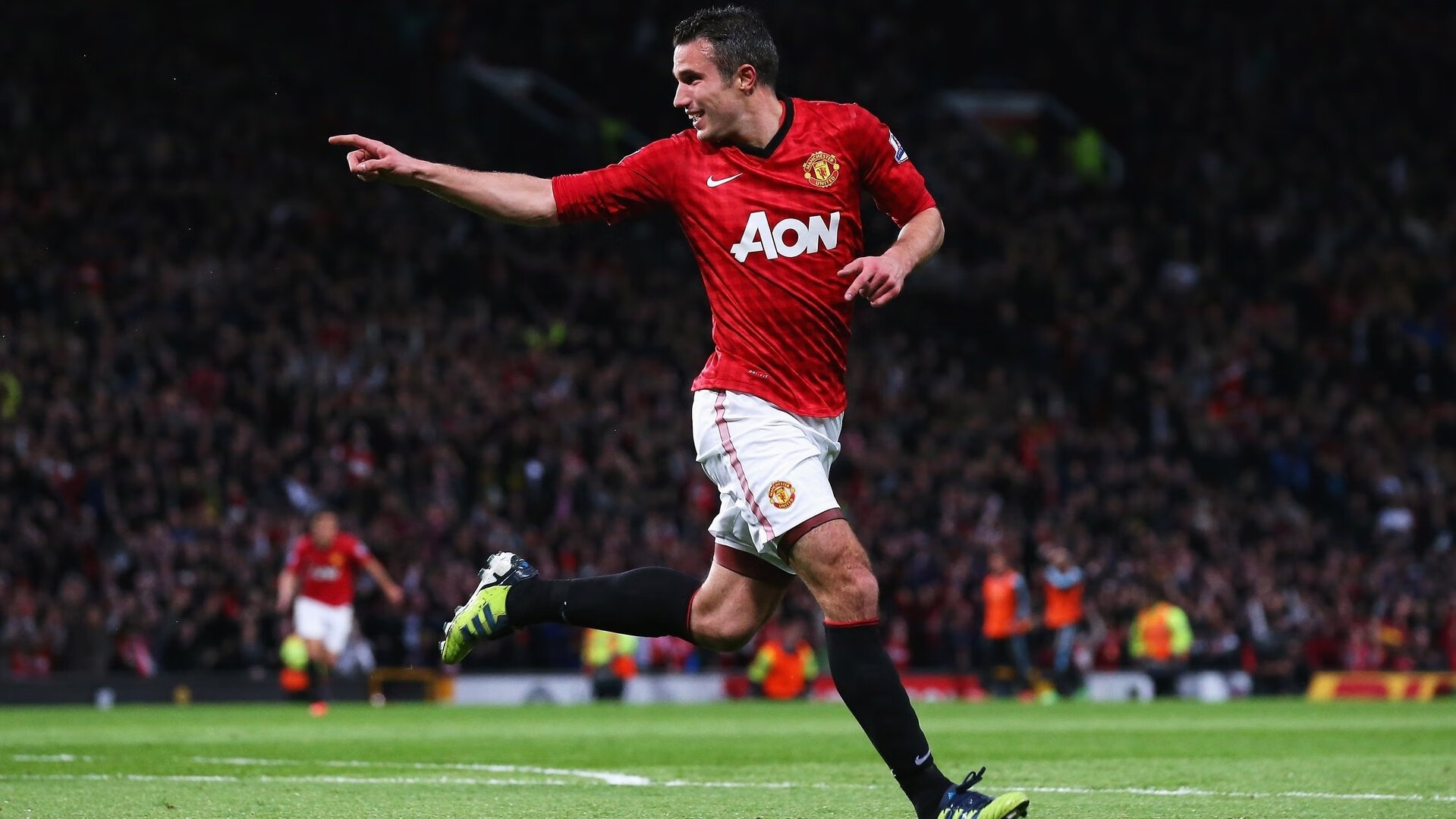 中国足球的球迷观赛体验提升方案实施,观战足球比赛